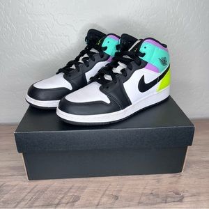 Air Jordan 1 Mid GS 'Pastel' 7Y (Women’s 8.5/Men’s 7)